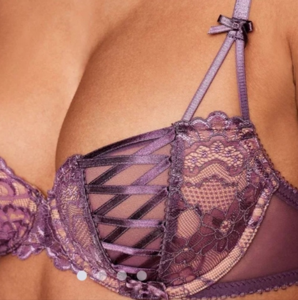 Floral and Lace Bra. 38 D. Brand New